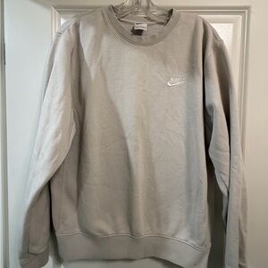 Nike Sportswear Club Fleece
Men's Crew size S